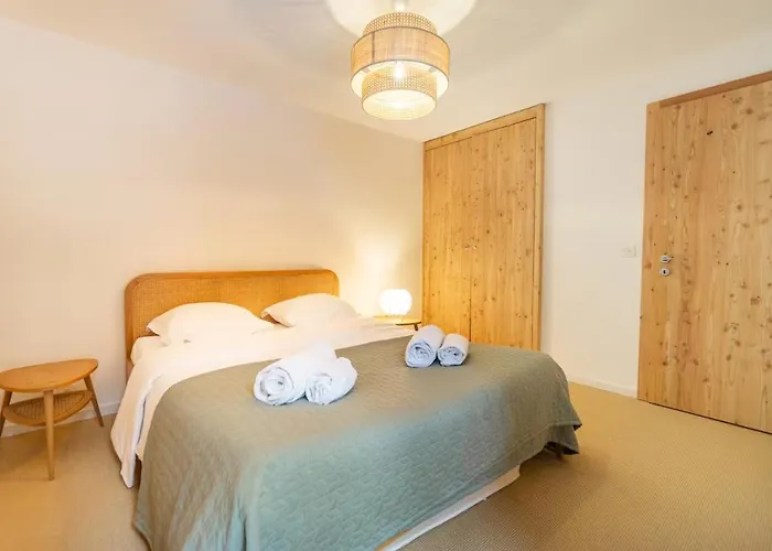 Alpine Panorama Spacious Mountain Retreat *