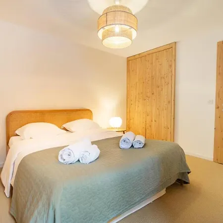 Alpine Panorama Spacious Mountain Retreat *